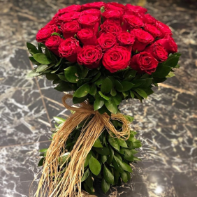  Kızılay Çiçek Gönder Simple Red Rose Bouquet