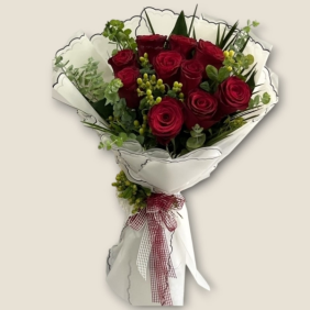  Ankara Çiçek 10 İthal Kırmızı Gül Buketi
